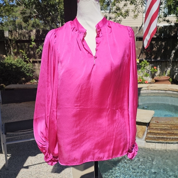 Nwt Vince Camuto Barbie  Pink Collarless Neckline Blouse Balloon Sleeve Size M - Picture 1 of 13
